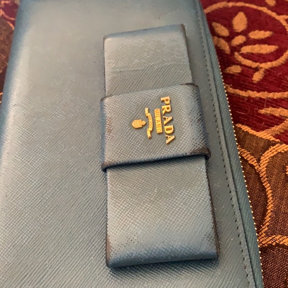 Authentic Prada long zip around bow wallet - Picture 3 of 12